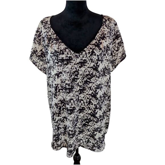 Apt. 9 Women's Blouse 2X Black White Polyester Lightweight Abstract - Picture 1 of 4